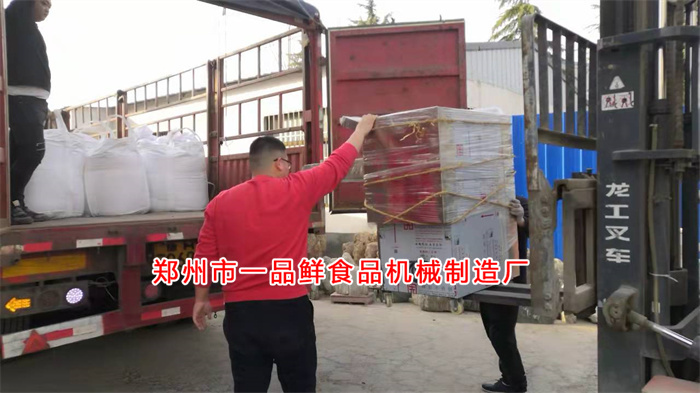 浙江臺州客戶訂購的自動(dòng)疊片燴面機(jī)發(fā)貨啦(圖3)