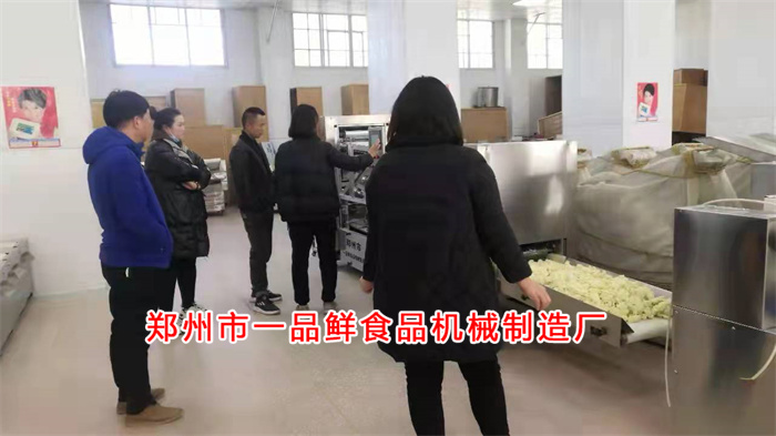 許昌老客戶(hù)考察350自動(dòng)疊片燴面機(jī)(圖4)