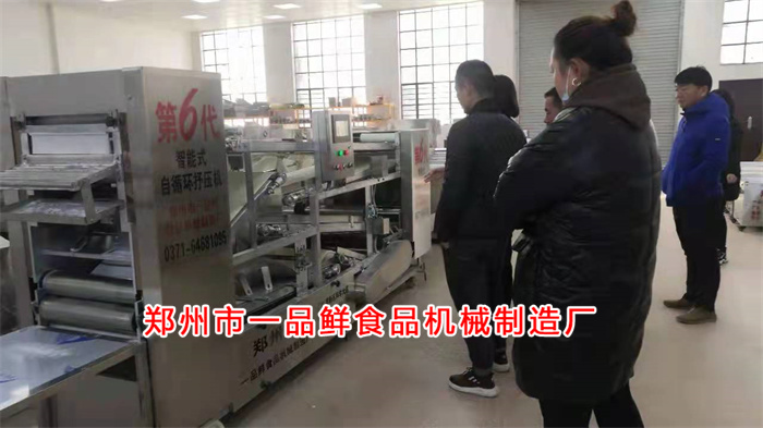 許昌老客戶(hù)考察350自動(dòng)疊片燴面機(jī)(圖5)