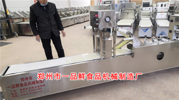 燴面機設備調(diào)試中